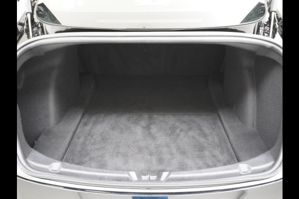 Tesla Model 3 Performance 513pk 0-100 3,4sec AWD Lmv 20" AutoPilot Panoramadak Adaptive Cruise Camera's Leer Pdc Wifi Ecc Elektr.-A-Klep+Stuur+Verst.Stoel+Geheugen Easy Entry Stoel+Bank-Verwarmd Keyless carbon spoiler rode remklauwen WiFi  75kWh 4WD 1e Eigenaar Origineel Nederlandse Auto SOH 88%