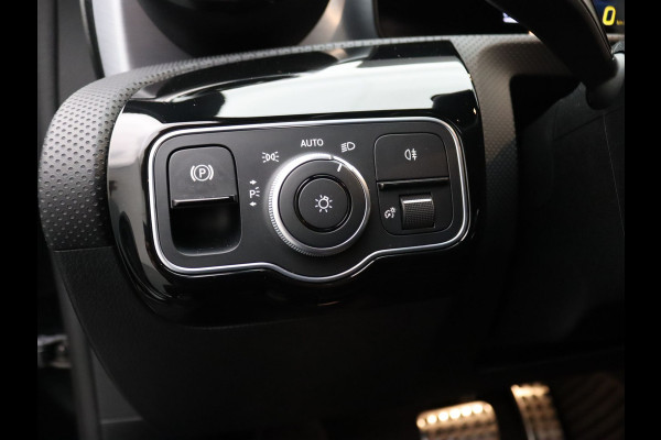 Mercedes-Benz A-Klasse 165pk Advantage Automaat Camera | Cruise | Climate | Navi | Parkeersens. v+a