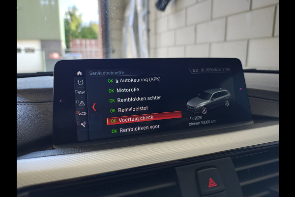 BMW 3 Serie Touring 330i AUT-8 M-Sport Pack Leder+Memory Harman&Kardon® Audio Adap.Cruise Apple Carplay Head-Up Navi 19" Virtual CockpitCame Lmv  Stoelverwarming DAB Elek.Achterklep Zwarte-Hemel Adaptieve Led Wifi Surround Camera Origineel Nederlandse Auto Zeer compleet! €71.000 nieuwprijs!