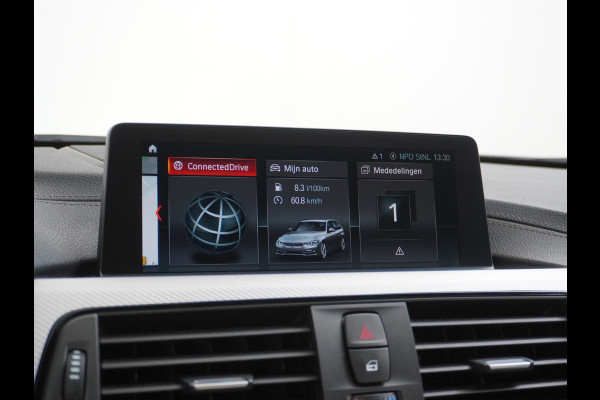 BMW 3 Serie Touring 330i AUT-8 M-Sport Pack Leder+Memory Harman&Kardon® Audio Adap.Cruise Apple Carplay Head-Up Navi 19" Virtual CockpitCame Lmv  Stoelverwarming DAB Elek.Achterklep Zwarte-Hemel Adaptieve Led Wifi Surround Camera Origineel Nederlandse Auto Zeer compleet! €71.000 nieuwprijs!