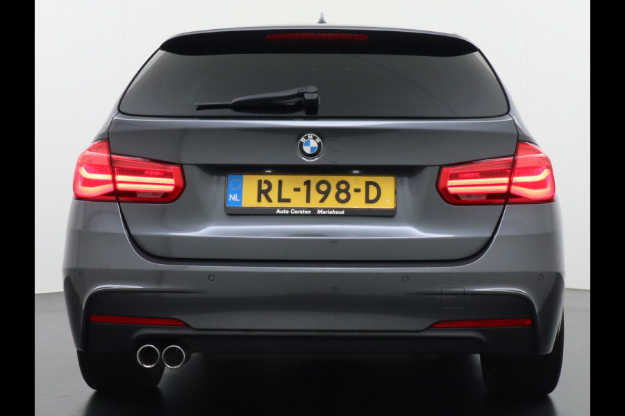 BMW 3 Serie Touring 330i AUT-8 M-Sport Pack Leder+Memory Harman&Kardon® Audio Adap.Cruise Apple Carplay Head-Up Navi 19" Virtual CockpitCame Lmv  Stoelverwarming DAB Elek.Achterklep Zwarte-Hemel Adaptieve Led Wifi Surround Camera Origineel Nederlandse Auto Zeer compleet! €71.000 nieuwprijs!
