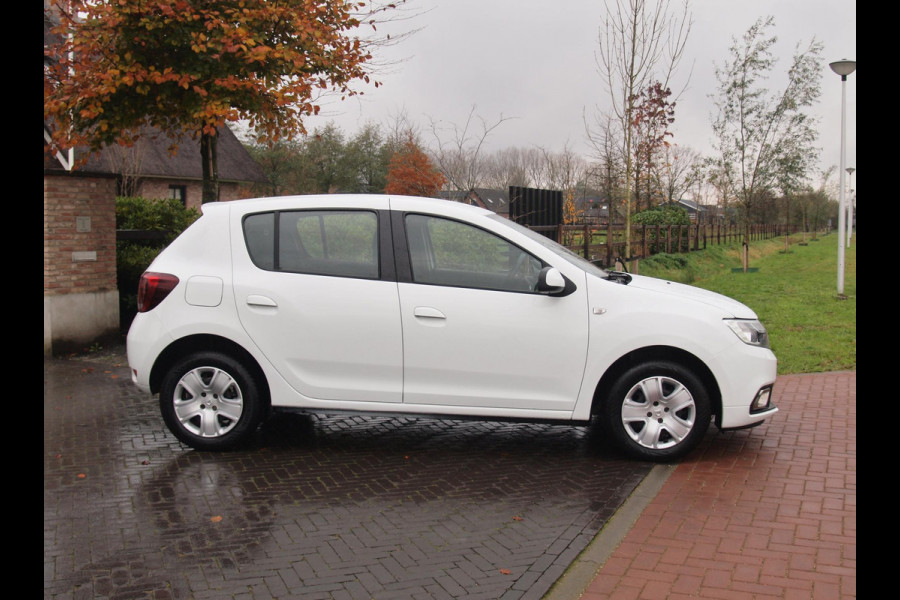 Dacia Sandero 0.9 TCe Easy-R Comfort | Cruise Control | Automaat | DAB | Airco |