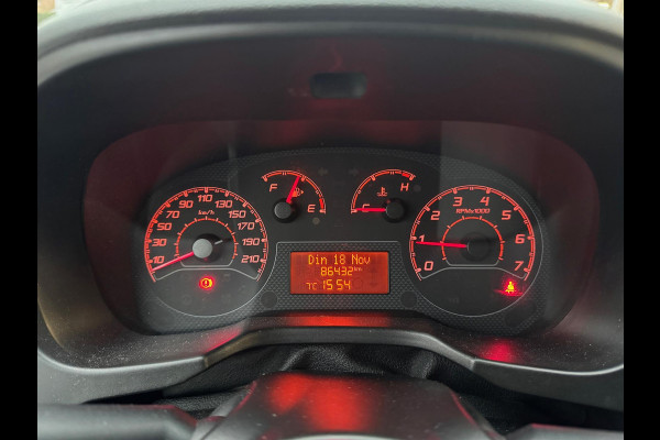 Fiat Fiorino 1.4 Fire SX | Nieuwe Distributieriem, Navigatie, Airco, Stuurwielbediening, Elektrische ramen