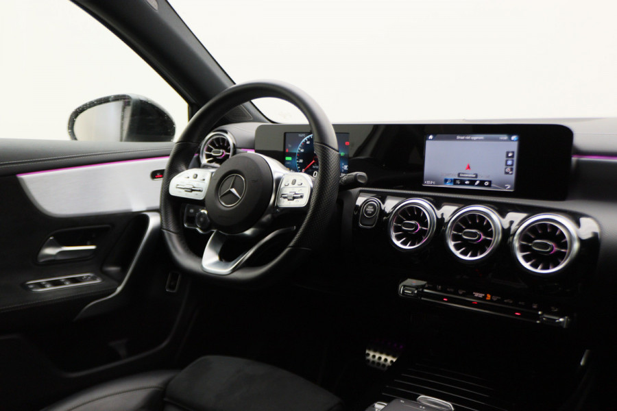Mercedes-Benz A-Klasse 250 e Business Solution AMG Limited Camera, Sfeerverlichting, Apple Carplay, LED, Cruise, PDC