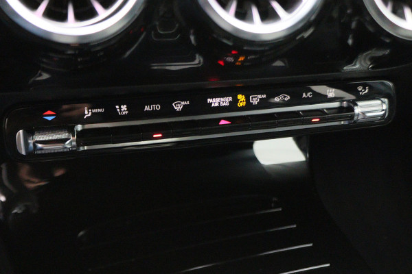 Mercedes-Benz A-Klasse 250 e Business Solution AMG Limited Camera, Sfeerverlichting, Apple Carplay, LED, Cruise, PDC