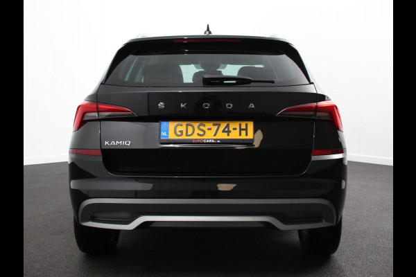 Škoda Kamiq 1.0 TSI 110pk DSG Style | Navigatie | Apple Carplay / Android auto | Parkeersensor achter | Cruise Control | Verwarmbare voorstoelen | Extra getint glas | Climate Control