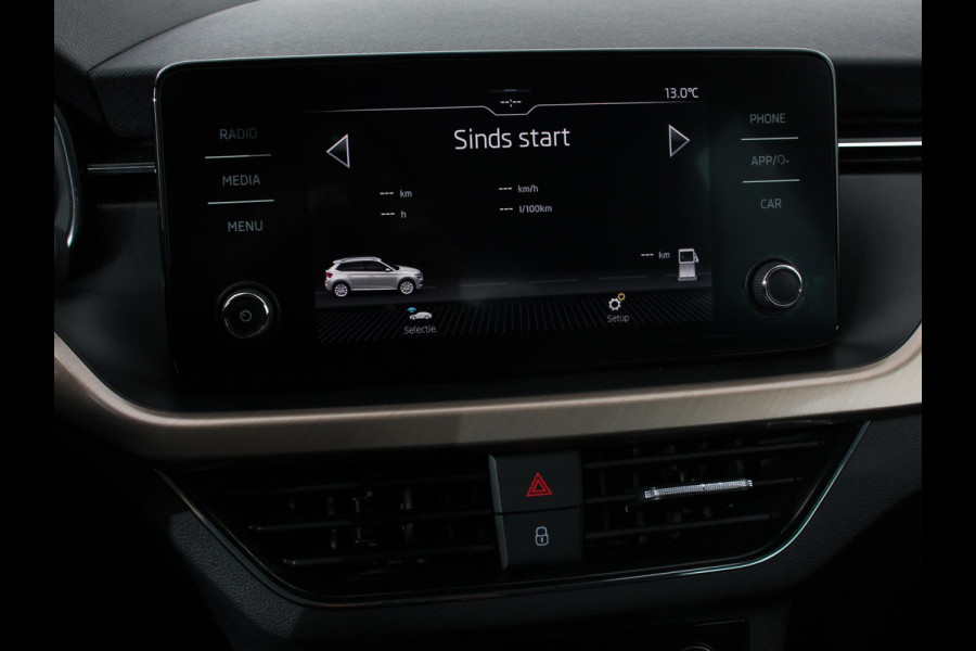Škoda Kamiq 1.0 TSI 110pk DSG Style | Navigatie | Apple Carplay / Android auto | Parkeersensor achter | Cruise Control | Verwarmbare voorstoelen | Extra getint glas | Climate Control