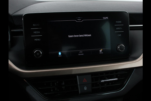 Škoda Kamiq 1.0 TSI 110pk DSG Style | Navigatie | Apple Carplay / Android auto | Parkeersensor achter | Cruise Control | Verwarmbare voorstoelen | Extra getint glas | Climate Control