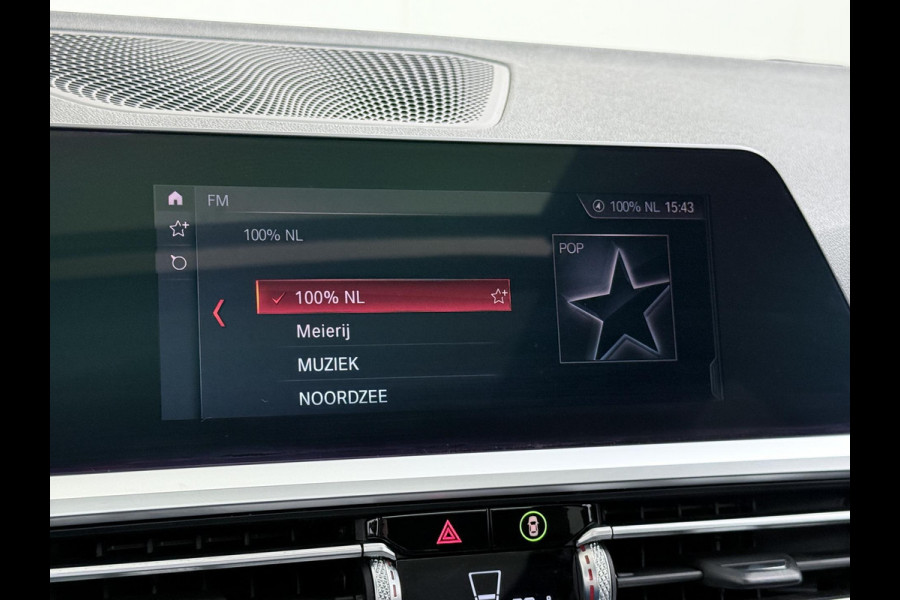 BMW 3 Serie Touring 320i VAN: €34.900,- VOOR: €31.877,- UW EINDEJAARSVOORDEEL: €3.023,-|M-SPORT| PANO| ADAP. CRUISE| NET GROOT ONDERHOUD GEHAD, RIJKLAAR| ELEK. ACHTERKLEP| CAMERA|