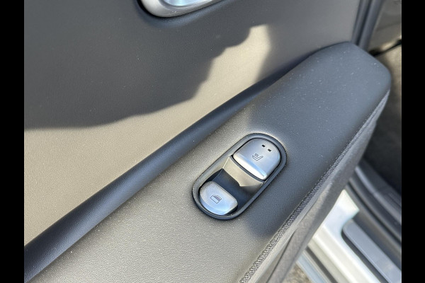 Hyundai IONIQ 5 Lounge AWD 77.4 kWh SOH 100% RIJKLAAR! | FABRIEKSGARANTIE HYUNDAI TOT 10-2028| |STOELVERWARMING + VENTILATIE| DEALER OH. |ELEK. ACHTERKLEP| BOSE AUDIO| VOL OPTIES| ACHTERBANK VERWARMD| HEAD-UP