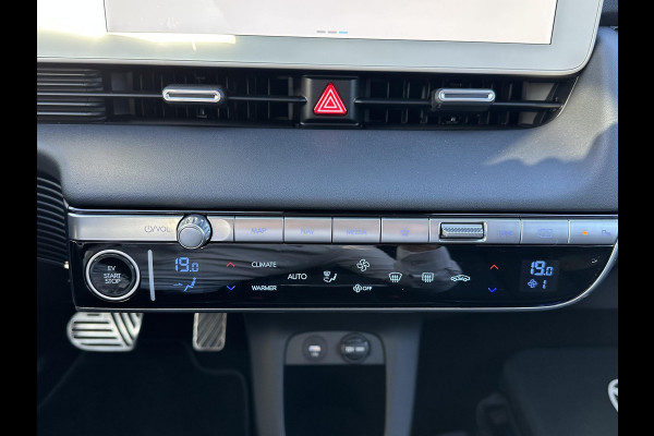 Hyundai IONIQ 5 Lounge AWD 77.4 kWh SOH 100% RIJKLAAR! | FABRIEKSGARANTIE HYUNDAI TOT 10-2028| |STOELVERWARMING + VENTILATIE| DEALER OH. |ELEK. ACHTERKLEP| BOSE AUDIO| VOL OPTIES| ACHTERBANK VERWARMD| HEAD-UP