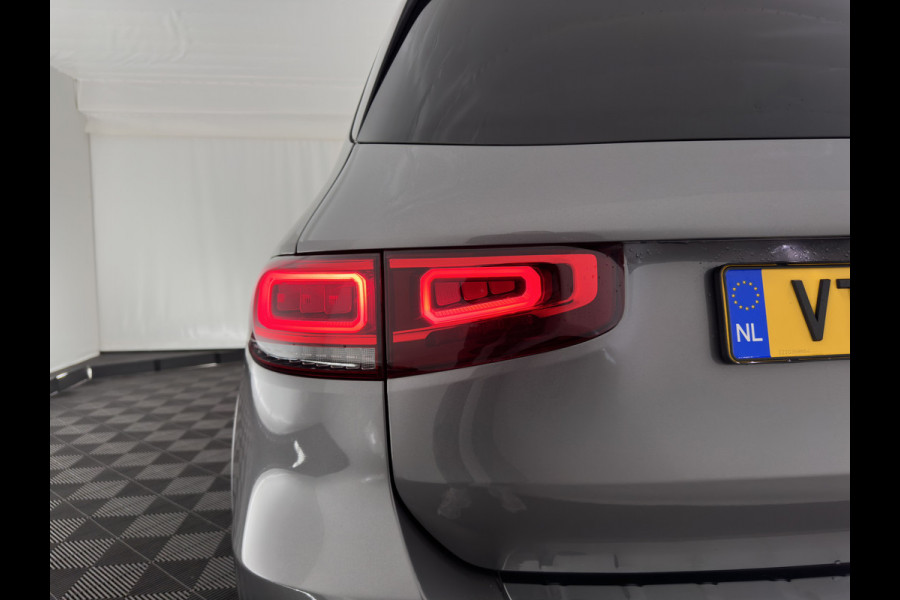 Mercedes-Benz Glb 200 d ( VAN ) Premium AMG-Sport-Pack Aut. *LEATHER-MICROFIBRE | FULL-LED | AMBIENT-LIGHT | WIDE-SCREEN-DIGICOCKPIT | HEATED-SPORTSEATS | KEYLESS | NAVI-FULLMAP | DAB+ | ECC | PDC | CRUISE | 19''ALU*