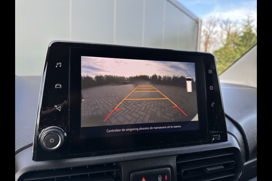 Opel Combo 1.5D 102 PK / L2H1 / 1e EIG. / CAMERA / BLIND SPOT / CRUISE / AIRCO / NAVI / CARPLAY