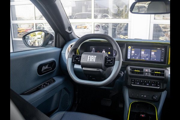 Fiat Grande Panda La Prima 7,4 kW 44 kWh | Uit voorraad leverbaar | Clima | Cruise | Camera | Apple Carplay | 17" | Navi | Winter Pack