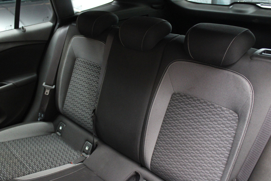 Opel Astra Sports Tourer 1.2 T Navi Airco Stoel & stuurverw. LM velgen Carplay PDC Bluetooth Cruise BTW auto