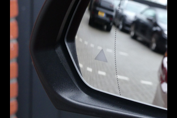 Mercedes-Benz V-Klasse 220d Lang AMG Pakket Dubbel Cabine LED/LEER/Trekhaak