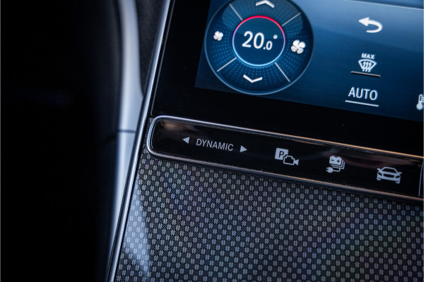 Mercedes-Benz C-Klasse C300 e AMG Line - Panorama | Burmester | Carbon | Memory | 360 Camera