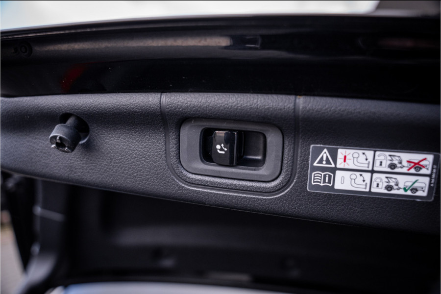 Mercedes-Benz C-Klasse C300 e AMG Line - Panorama | Burmester | Carbon | Memory | 360 Camera