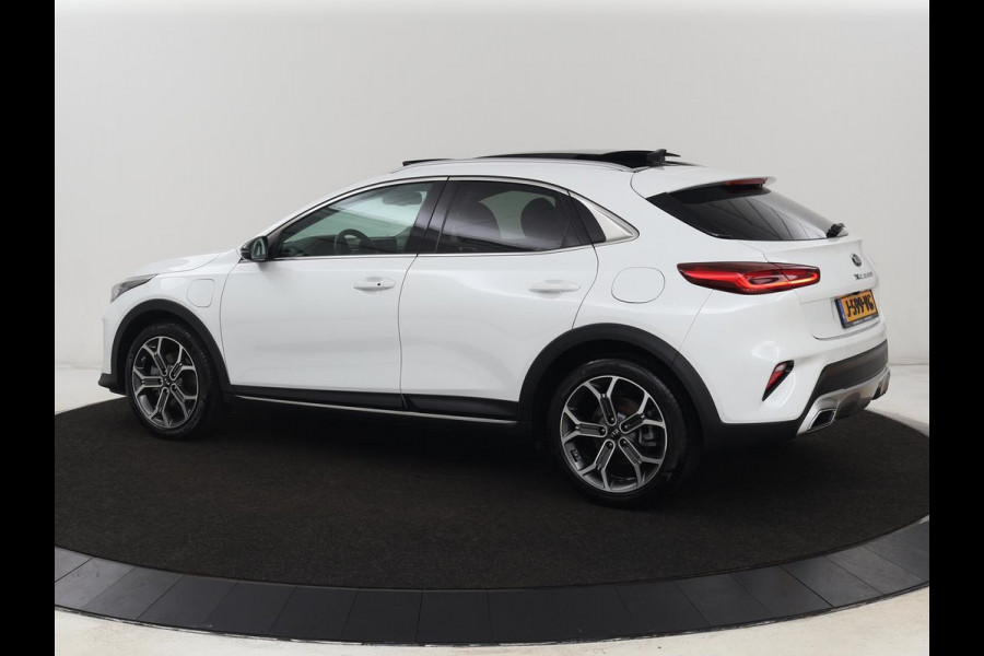 Kia Xceed 1.6 GDi PHEV ExecutiveLine | Panoramadak | Stoelventilatie | Leder | Adaptive cruise | Camera | Memory | Achterbankverwarming | Full LED | Keyless | Stuurverwarming | Navigatie | Plug In