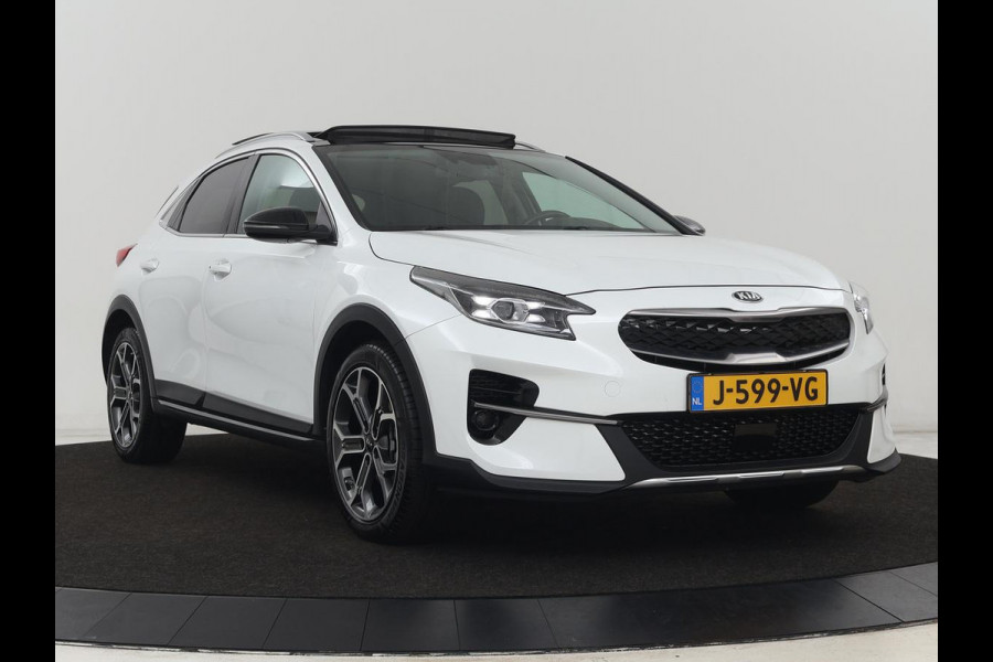Kia Xceed 1.6 GDi PHEV ExecutiveLine | Panoramadak | Stoelventilatie | Leder | Adaptive cruise | Camera | Memory | Achterbankverwarming | Full LED | Keyless | Stuurverwarming | Navigatie | Plug In
