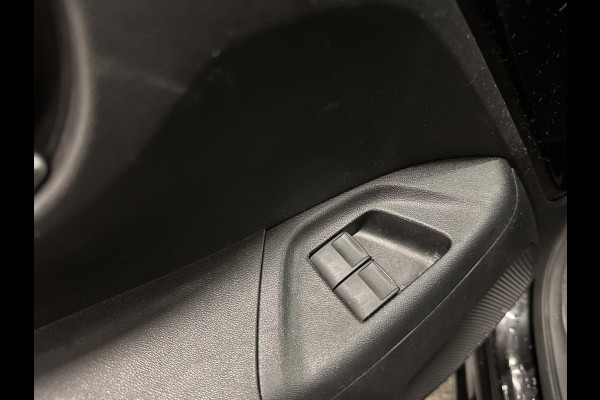 Toyota Aygo 1.0 VVT-i x-play Airco Navigatie Apple Carplay/Android Auto Camera Achter