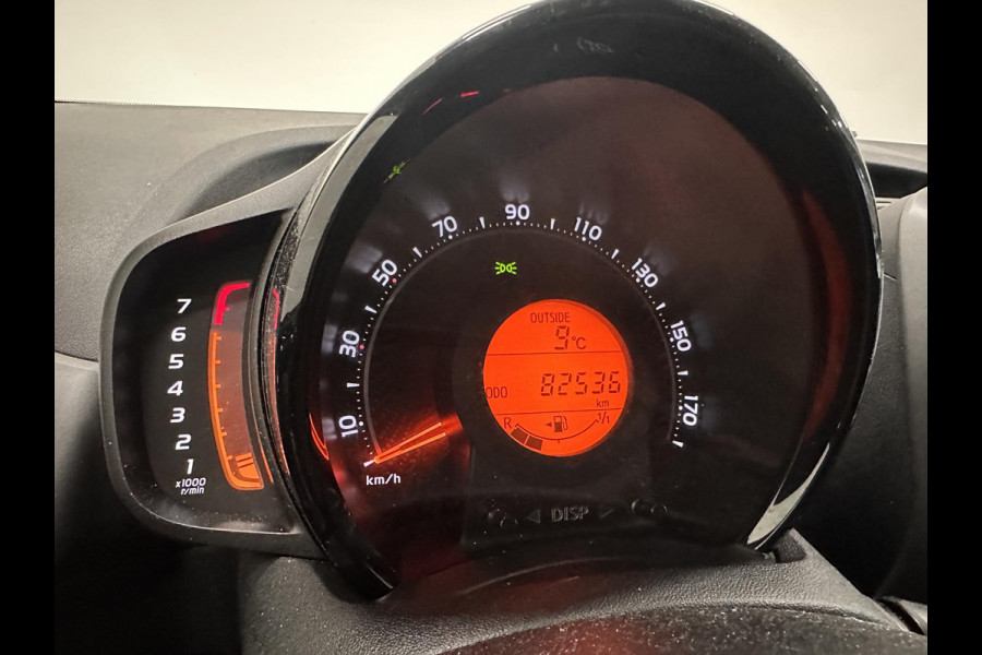 Toyota Aygo 1.0 VVT-i x-play Airco Navigatie Apple Carplay/Android Auto Camera Achter