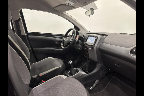 Toyota Aygo 1.0 VVT-i x-play Airco Navigatie Apple Carplay/Android Auto Camera Achter