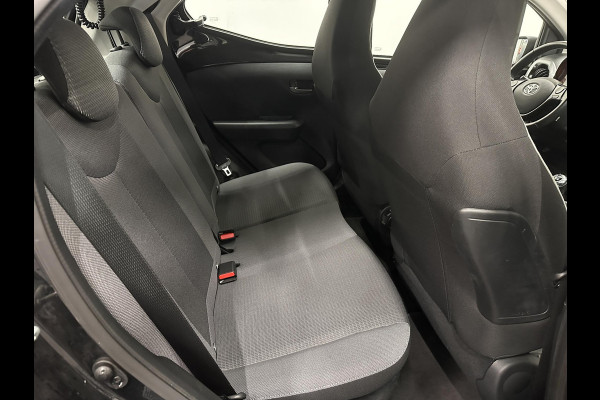 Toyota Aygo 1.0 VVT-i x-play Airco Navigatie Apple Carplay/Android Auto Camera Achter