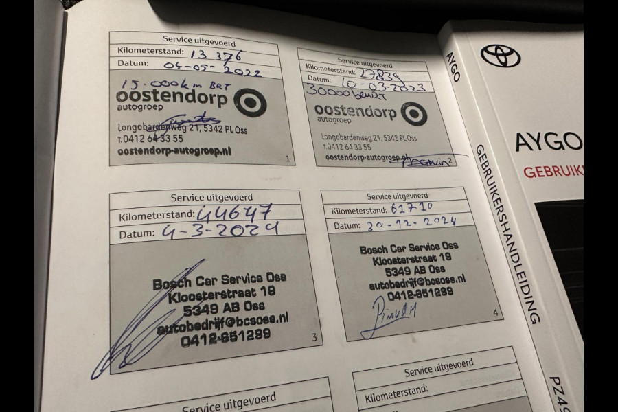 Toyota Aygo 1.0 VVT-i x-play Airco Navigatie Apple Carplay/Android Auto Camera Achter