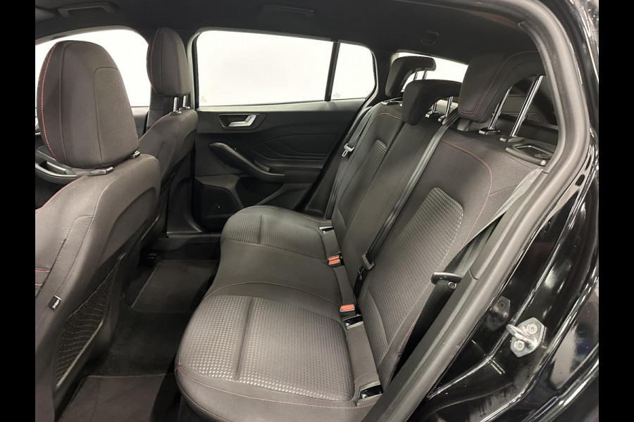 Ford FOCUS Wagon 1.0 EcoBoost 125pk Hybrid ST Line Navigatie Apple Carplay/Android Auto Camera Parkeersensoren Cruise Control Ledverlichting Climate Control Lichtmetalen velgen