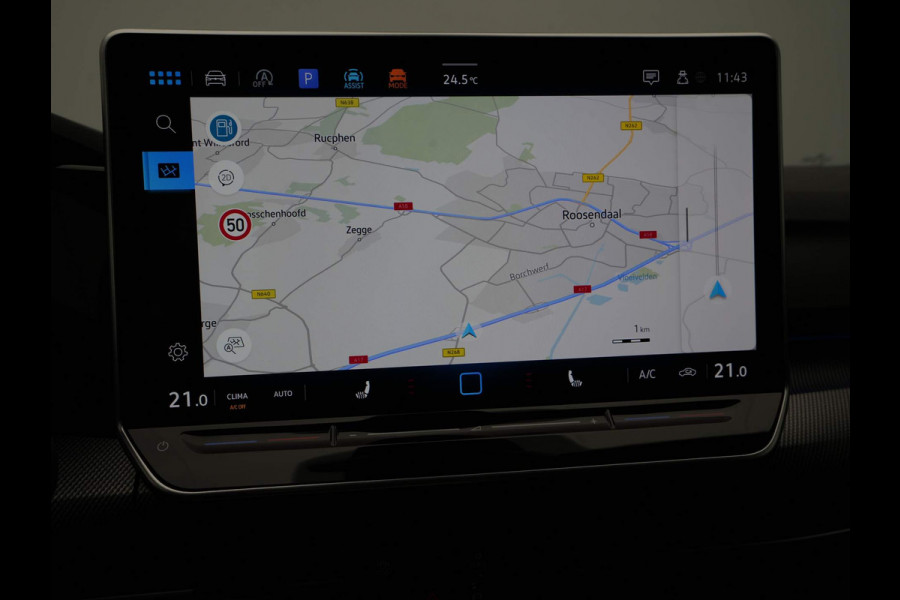 Volkswagen Golf 1.5 eTSI 150pk DSG R-Line Edition Navigatie Camera Acc Stoelverwarming