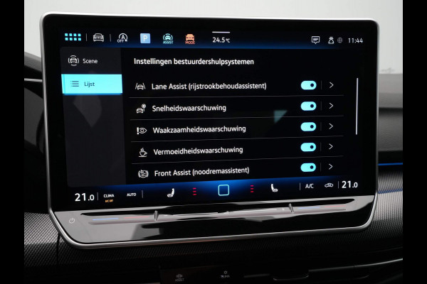 Volkswagen Golf 1.5 eTSI 150pk DSG R-Line Edition Navigatie Camera Acc Stoelverwarming