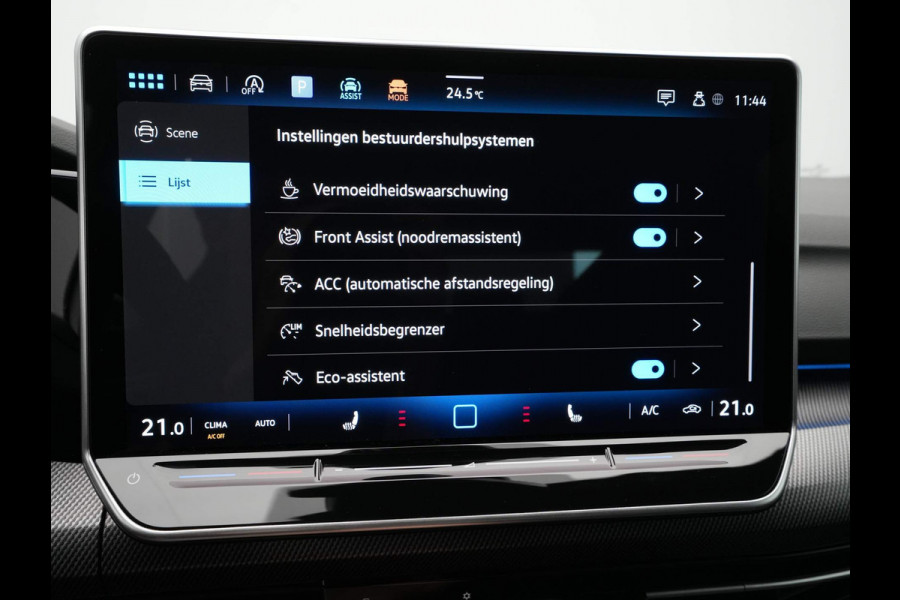 Volkswagen Golf 1.5 eTSI 150pk DSG R-Line Edition Navigatie Camera Acc Stoelverwarming