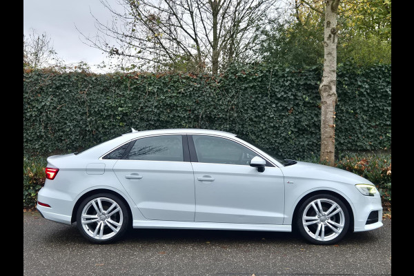 Audi A3 3x 1e eig. S Line Edition Massage Android CarPlay Apple Virtual dash Adaptieve Cruise Line Assist Navi NAP 1.5 TFSI Sport