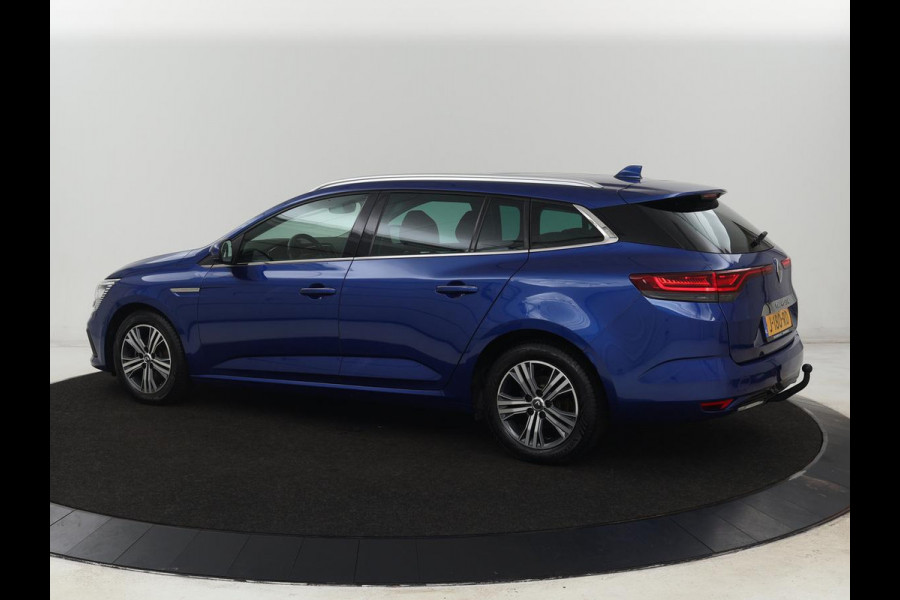 Renault Mégane 1.3 TCe Intens | Automaat | Trekhaak | Camera | Head-Up | Half leder | Carplay | BOSE Sound | Full LED | Keyless | Climate control | Parkeerhulp | Cruise control