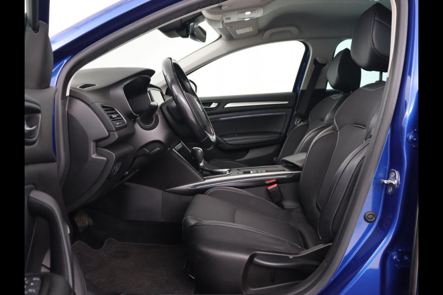 Renault Mégane 1.3 TCe Intens | Automaat | Trekhaak | Camera | Head-Up | Half leder | Carplay | BOSE Sound | Full LED | Keyless | Climate control | Parkeerhulp | Cruise control