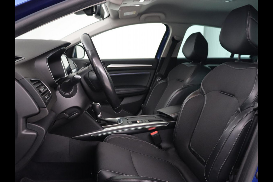 Renault Mégane 1.3 TCe Intens | Automaat | Trekhaak | Camera | Head-Up | Half leder | Carplay | BOSE Sound | Full LED | Keyless | Climate control | Parkeerhulp | Cruise control