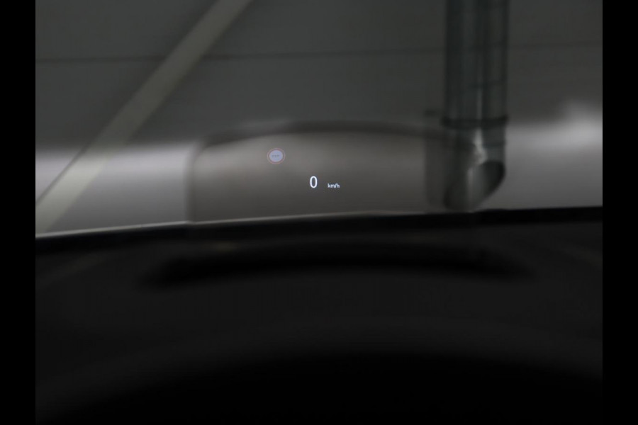 Renault Mégane 1.3 TCe Intens | Automaat | Trekhaak | Camera | Head-Up | Half leder | Carplay | BOSE Sound | Full LED | Keyless | Climate control | Parkeerhulp | Cruise control