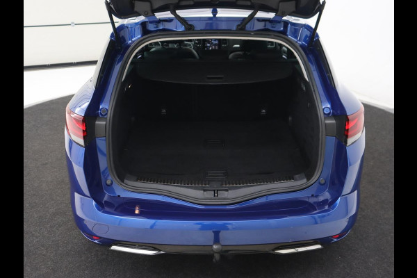 Renault Mégane 1.3 TCe Intens | Automaat | Trekhaak | Camera | Head-Up | Half leder | Carplay | BOSE Sound | Full LED | Keyless | Climate control | Parkeerhulp | Cruise control