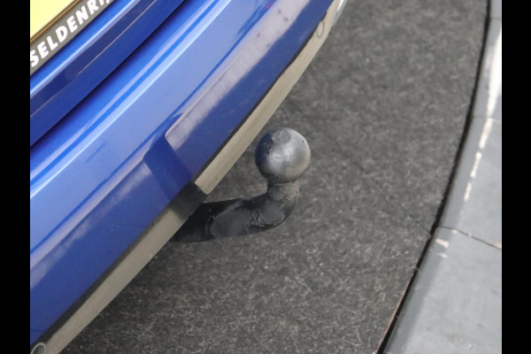 Renault Mégane 1.3 TCe Intens | Automaat | Trekhaak | Camera | Head-Up | Half leder | Carplay | BOSE Sound | Full LED | Keyless | Climate control | Parkeerhulp | Cruise control