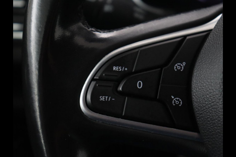 Renault Mégane 1.3 TCe Intens | Automaat | Trekhaak | Camera | Head-Up | Half leder | Carplay | BOSE Sound | Full LED | Keyless | Climate control | Parkeerhulp | Cruise control