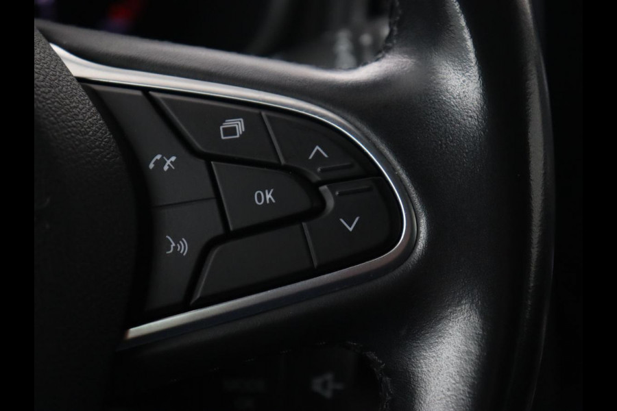 Renault Mégane 1.3 TCe Intens | Automaat | Trekhaak | Camera | Head-Up | Half leder | Carplay | BOSE Sound | Full LED | Keyless | Climate control | Parkeerhulp | Cruise control