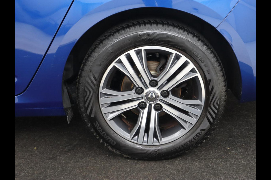 Renault Mégane 1.3 TCe Intens | Automaat | Trekhaak | Camera | Head-Up | Half leder | Carplay | BOSE Sound | Full LED | Keyless | Climate control | Parkeerhulp | Cruise control