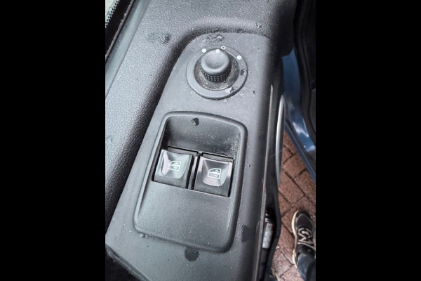 Renault Trafic 1.6 dCi T29 125pk L2 H1 Dubbel Cabine Comfort Edition 2 Schuifdeuren,Airco,Navigatie