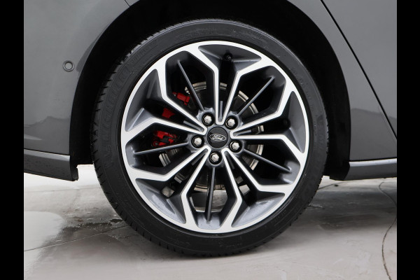 Ford Focus 1.0 ECOBOOST HYBRID 155 PK ST-LINE X + B&O | WINTERPACK | 13" NAVIGATIE | HEAD-UP | 18 INCH | ADAPTIVE CRUISE