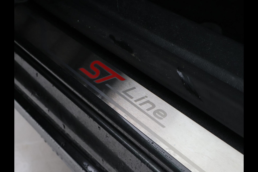 Ford Focus 1.0 ECOBOOST HYBRID 155 PK ST-LINE X + B&O | WINTERPACK | 13" NAVIGATIE | HEAD-UP | 18 INCH | ADAPTIVE CRUISE