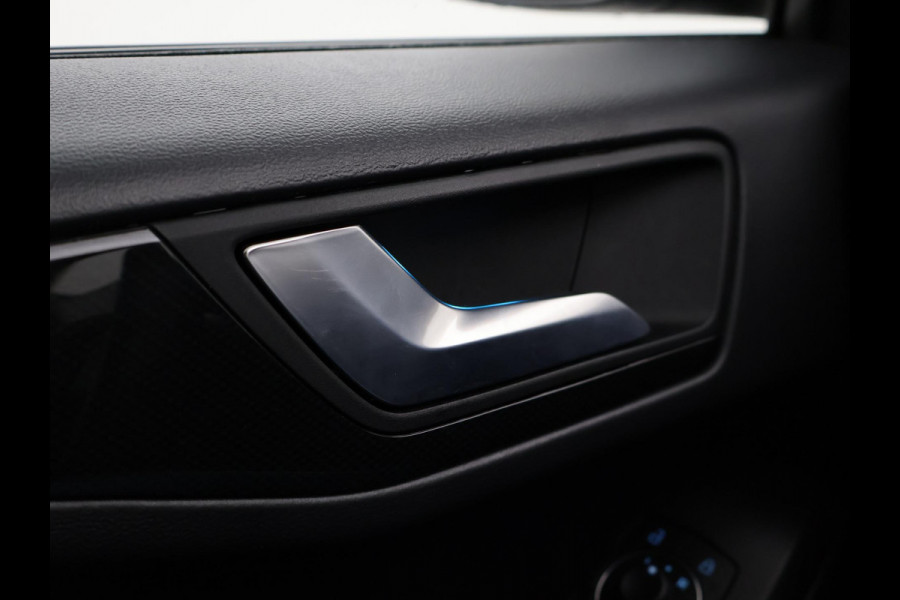 Ford Focus 1.0 ECOBOOST HYBRID 155 PK ST-LINE X + B&O | WINTERPACK | 13" NAVIGATIE | HEAD-UP | 18 INCH | ADAPTIVE CRUISE