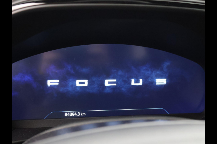 Ford Focus 1.0 ECOBOOST HYBRID 155 PK ST-LINE X + B&O | WINTERPACK | 13" NAVIGATIE | HEAD-UP | 18 INCH | ADAPTIVE CRUISE