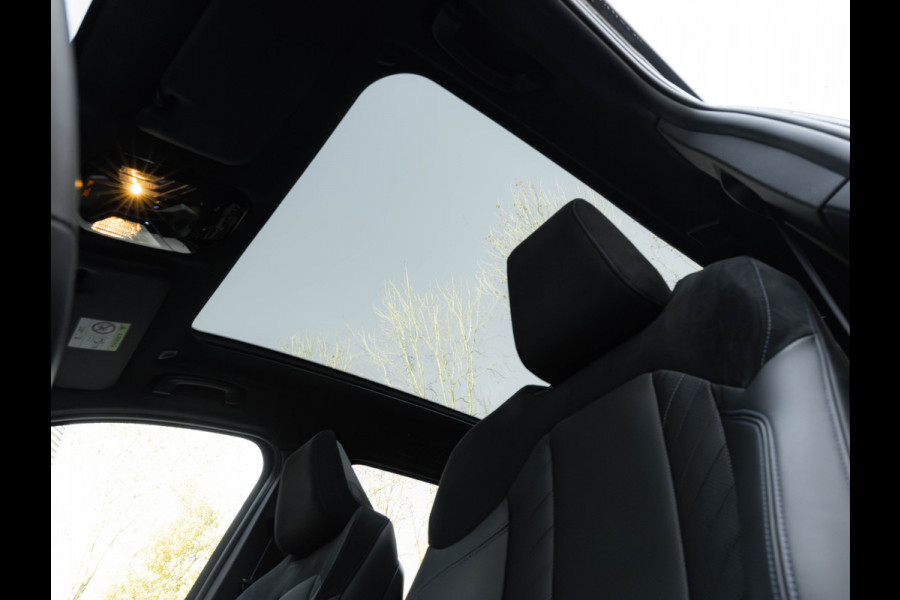 BMW X3 30e xDrive M-Sport Pro - Pano - Trekhaak - ACC - Head-Up