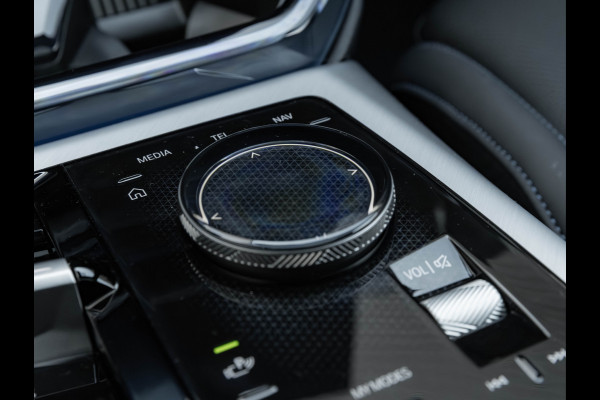 BMW X3 30e xDrive M-Sport Pro - Pano - Trekhaak - ACC - Head-Up